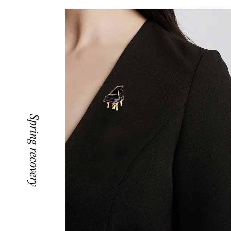 Black Piano Alloy Brooch - Image 3