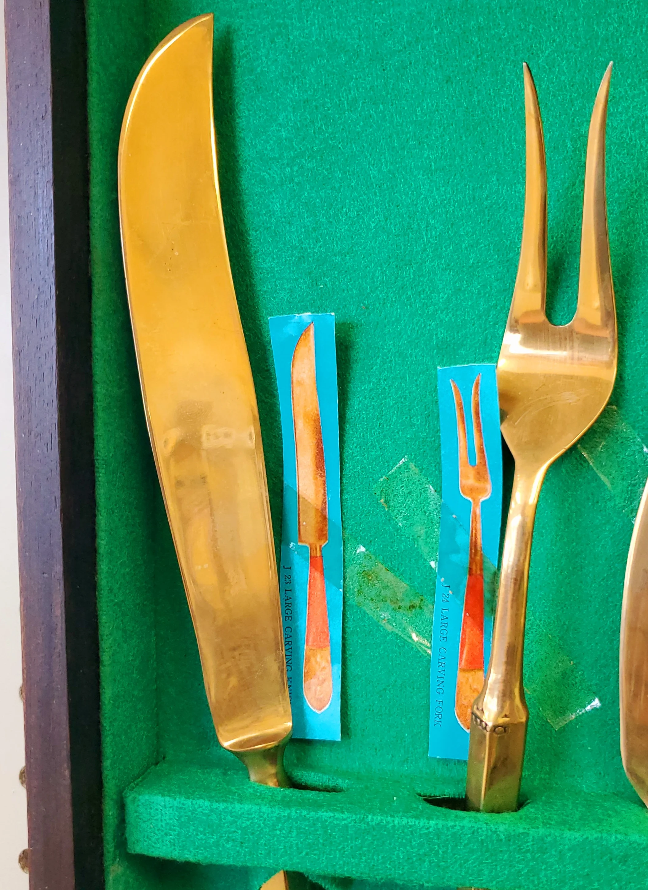 Vintage 144 pc Flatware Set from James Quality Jewelers, Bangkok, Thailand in Wooden Case - Image 5
