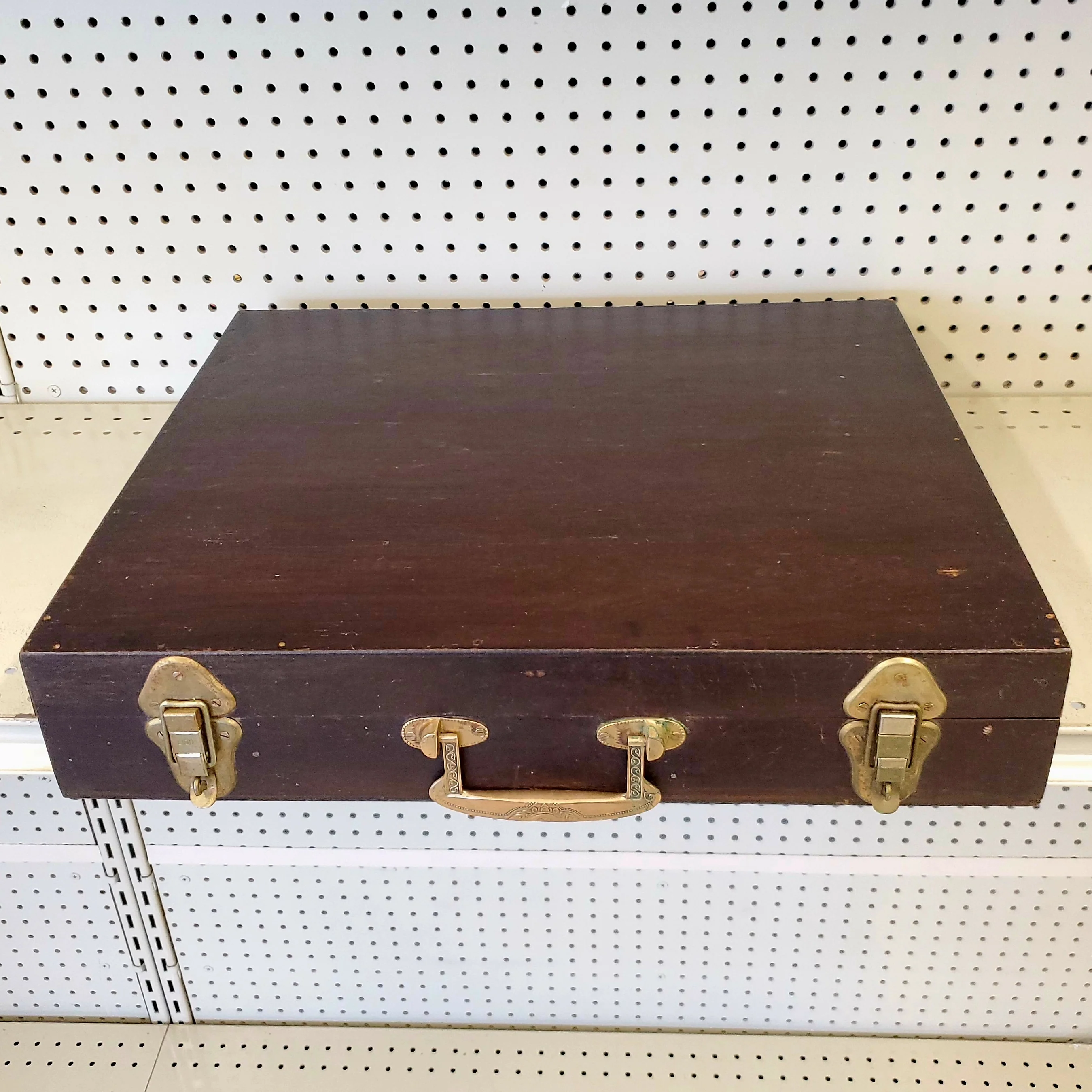 Vintage 144 pc Flatware Set from James Quality Jewelers, Bangkok, Thailand in Wooden Case - Image 9